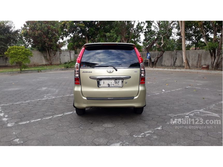 Jual Mobil  Toyota Avanza  2005 G 1 3 di Yogyakarta  Manual 