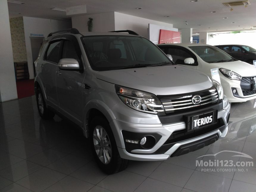 Jual Mobil Daihatsu Terios 2017 Adventure R 1 5 Di Dki Jakarta Manual Suv Silver Rp 238 100 000 3637049 Mobil123 Com