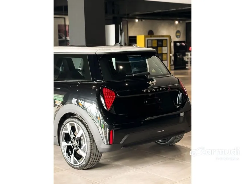 2024 MINI Cooper S 3 Door Hatchback