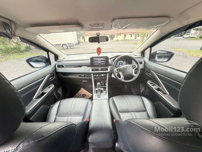 2022 Mitsubishi Xpander Cross MPV