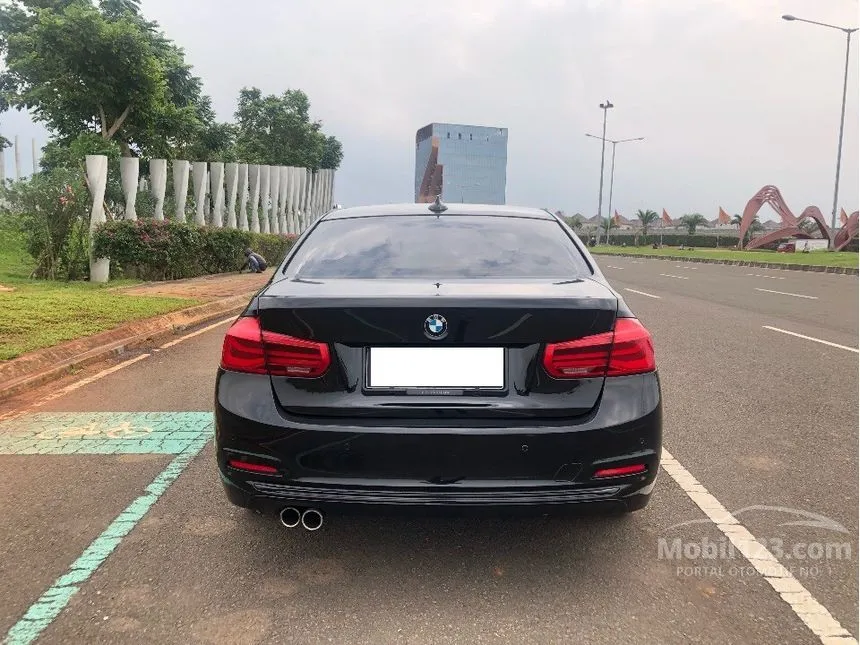 2016 BMW 320d Sport Sedan