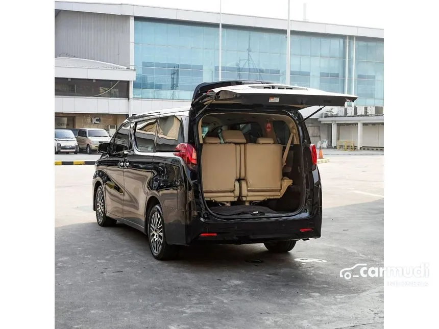 2017 Toyota Alphard X Van Wagon