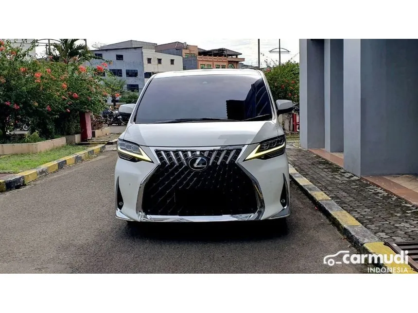2020 Lexus LM 350 7 Seater MPV