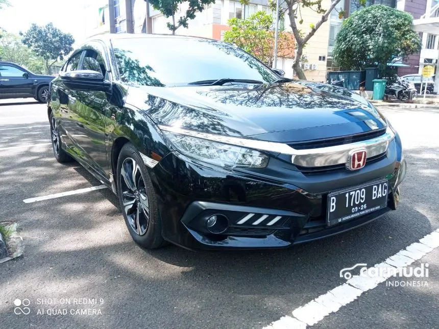 2016 Honda Civic ES Sedan