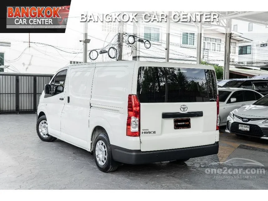 2022 Toyota HIACE Eco Van