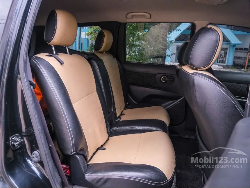 2011 Nissan Grand Livina SV MPV