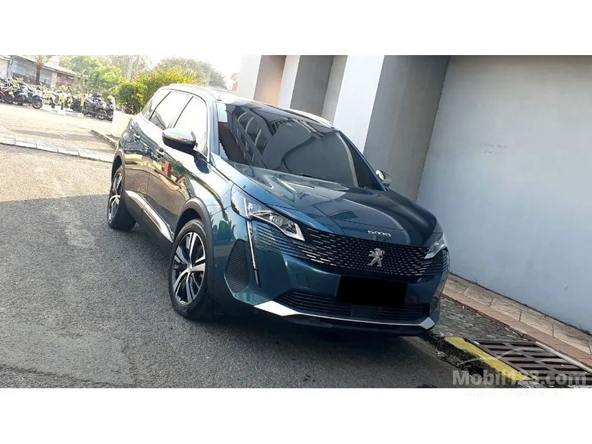 2023 Peugeot 5008 Allure Plus SUV