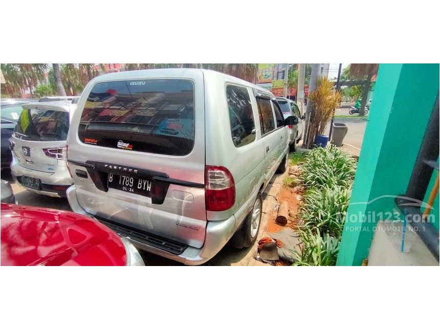 Jual Mobil  Isuzu  Panther  2013 SMART 2 5 di Jawa  Barat  