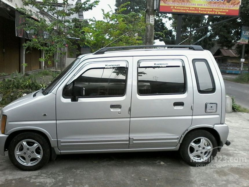 2003 Suzuki Karimun GX Hatchback