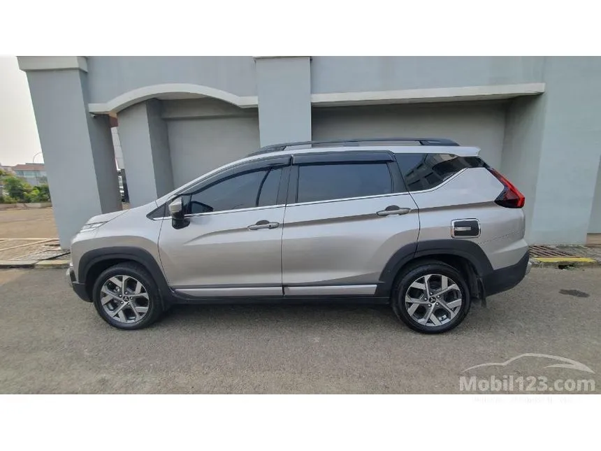 2024 Mitsubishi Xpander Cross Premium MPV