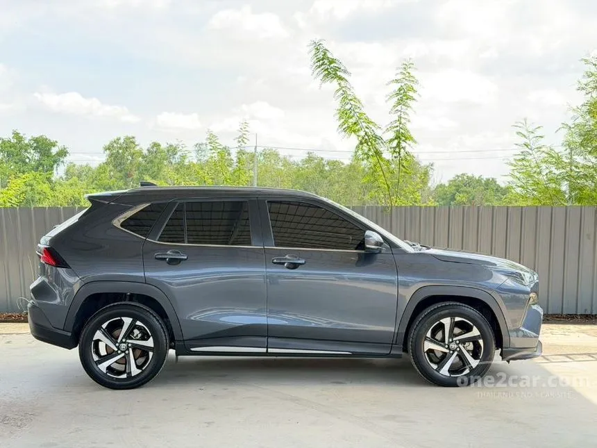 2026 Toyota Yaris Cross HEV Premium SUV