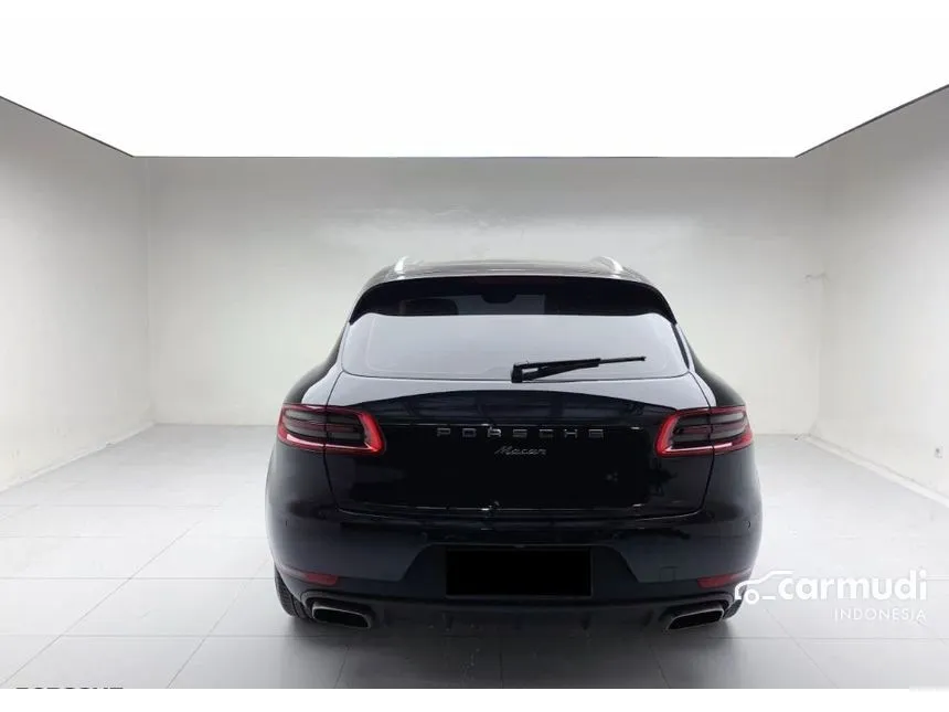 2014 Porsche Macan SUV