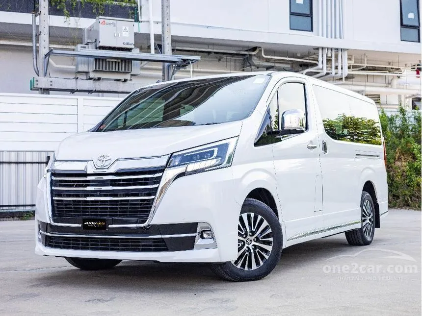 2020 Toyota Majesty Premium Van