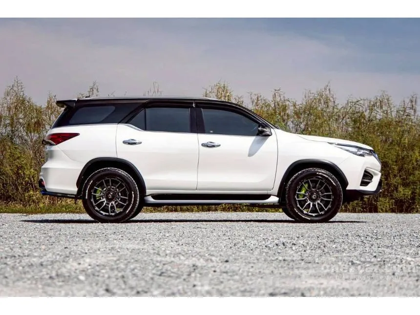 2019 Toyota FORTUNER TRD Sportivo (2-Tone) SUV