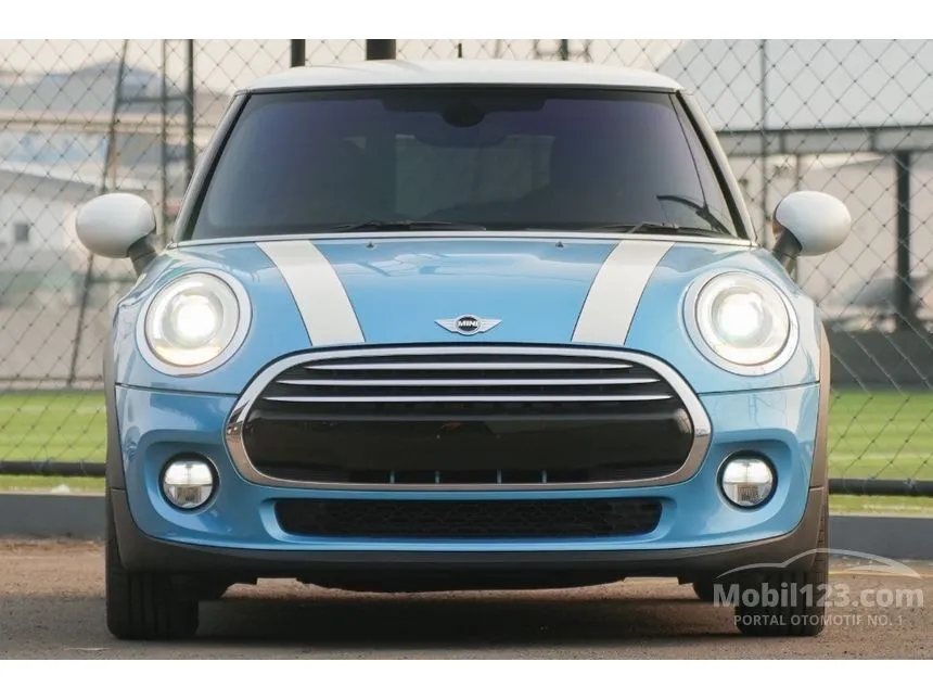 2016 MINI Cooper 3 Door Hatchback