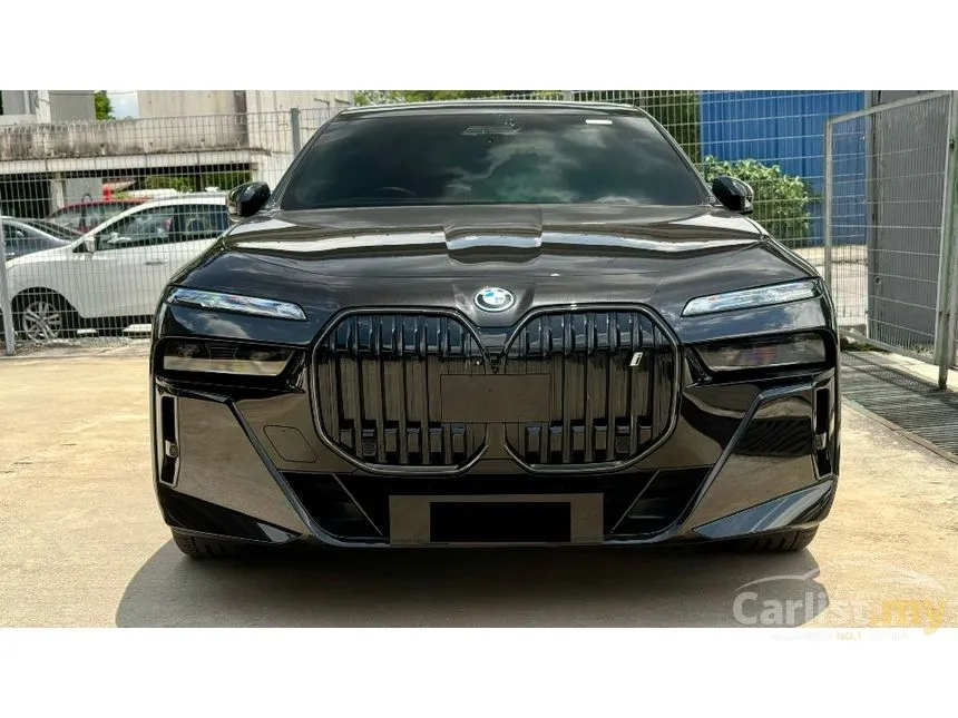 2023 BMW i7 xDrive60 M Sport Sedan