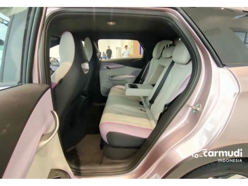 2025 BYD Dolphin Dynamic Standard Range Hatchback