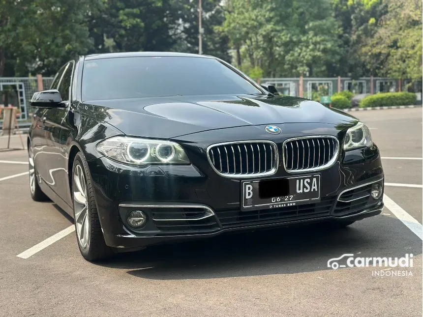 2016 BMW 520i Luxury Sedan