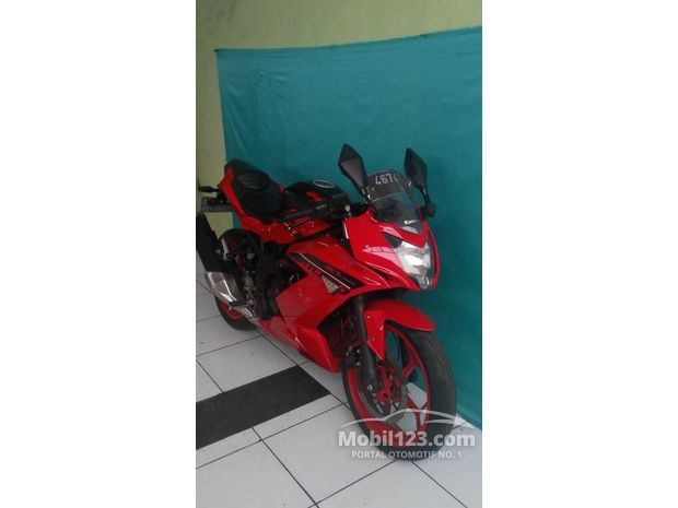 Kawasaki Ninja 250 Manual Motor  bekas  dijual  di  Indonesia 