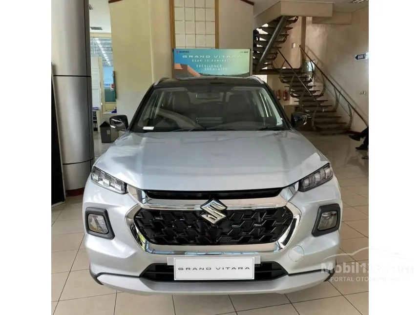 Jual Mobil Suzuki Grand Vitara 2024 MHEV GX 1.5 di Jawa Barat Automatic SUV Silver Rp 325.000.000