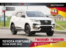 2023 Toyota Fortuner 2.8 GR Sport 4X2 SUVTermurah di Pasaran Siap Pakai Bebas Tabrak Banjir Kilometer Asli