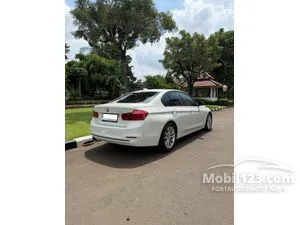 2017 BMW 320i 2.0 Sport Sedan