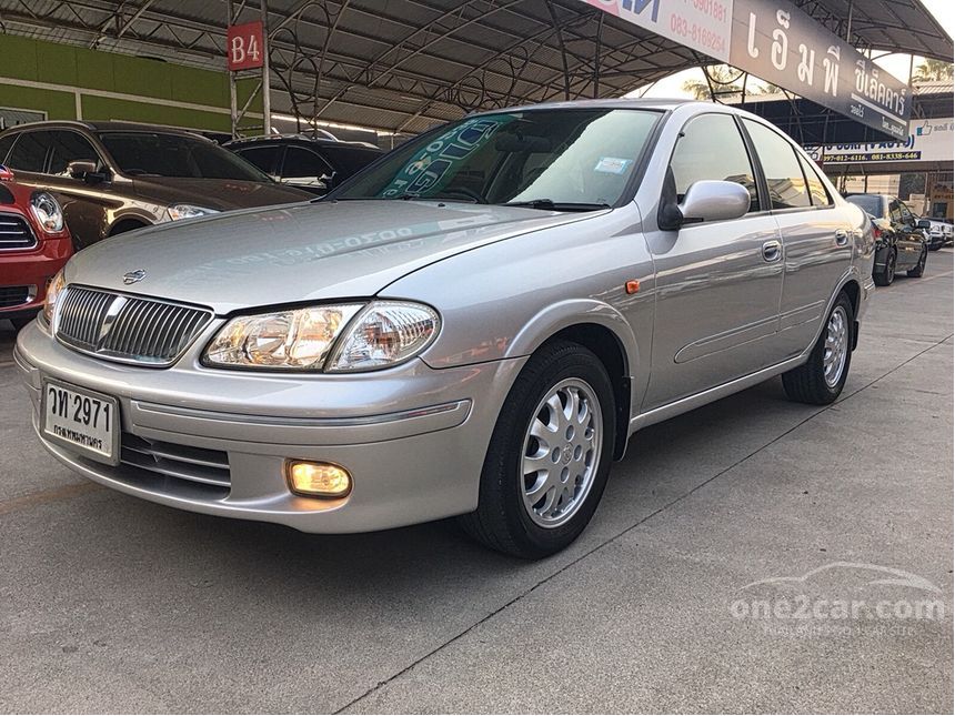 Nissan sunny 2002