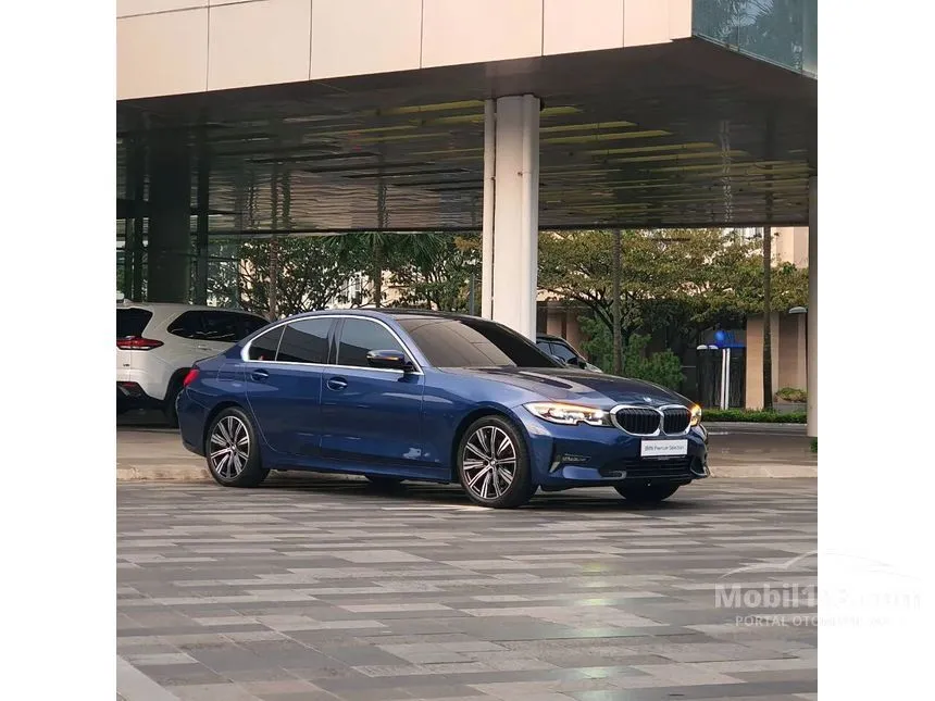 2022 BMW 320i Sport Sedan