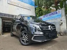 2022 Mercedes-Benz V250 2.0 Avantgarde Van Antik 6 rb km Mercedes V 250 Avantgarde Line Long Facelift 2024 nik 2022 hitam mercy V250 MBUX W447 black