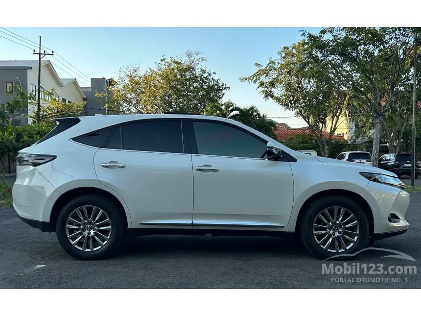 2014 Toyota Harrier SUV
