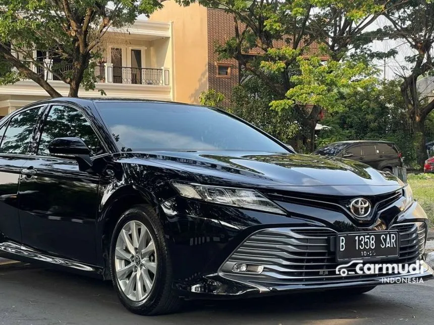 2021 Toyota Camry V Sedan