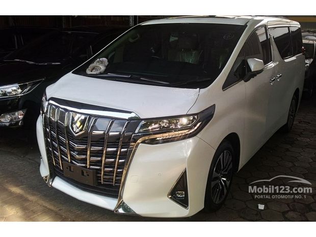 Toyota Alphard  Mobil  baru dijual  di Jawa timur Indonesia 