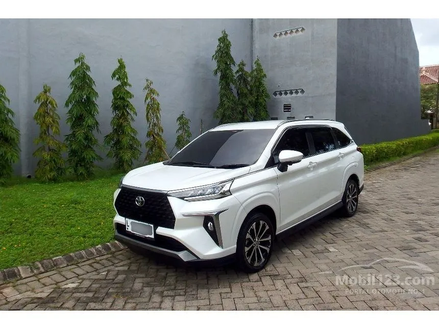 2023 Toyota Veloz Q (Premium Color) MPV