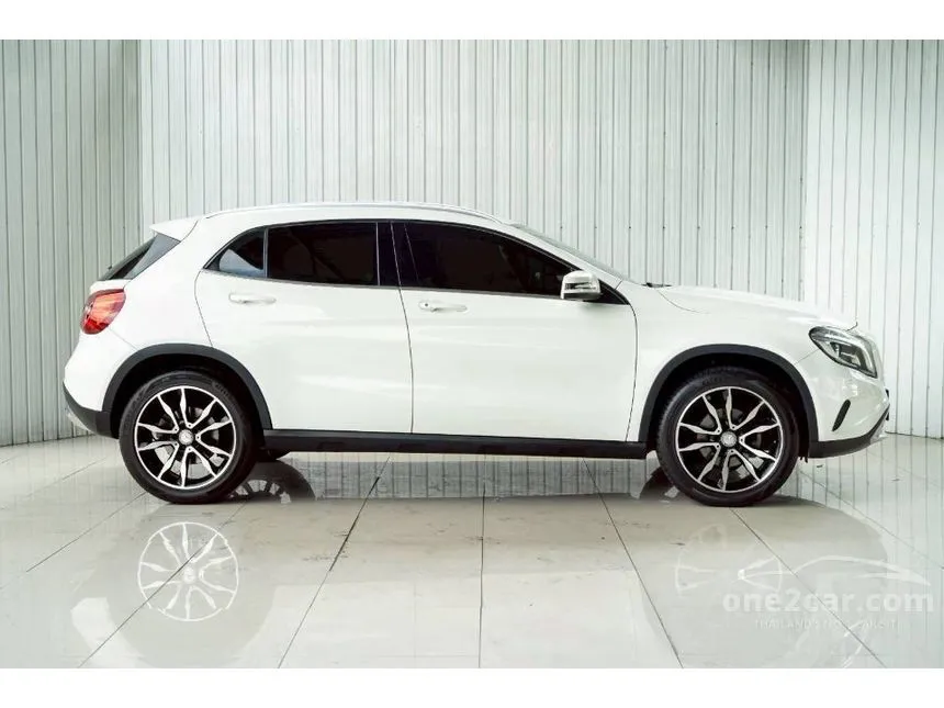 2015 Mercedes-Benz GLA200 Urban SUV