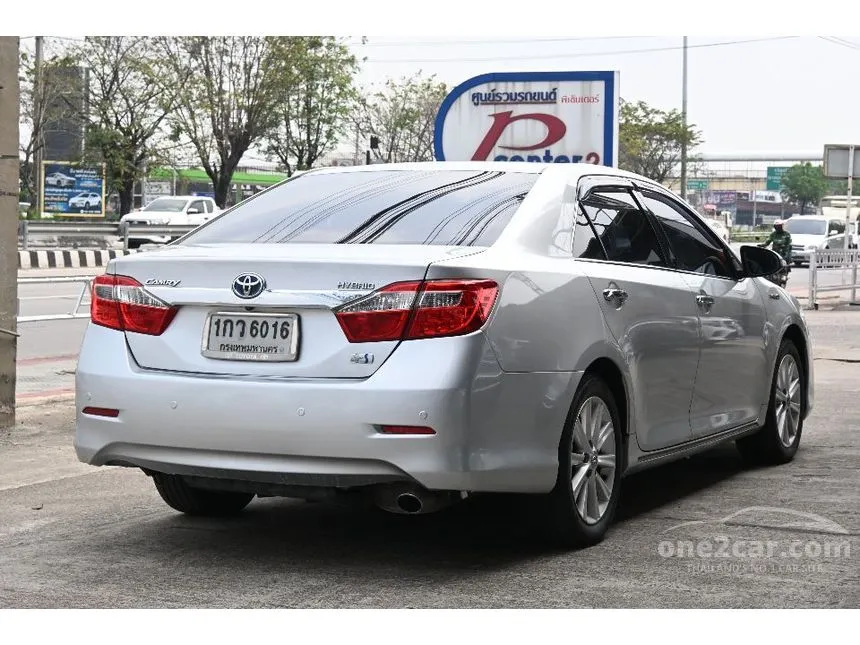2013 Toyota CAMRY Hybrid Sedan