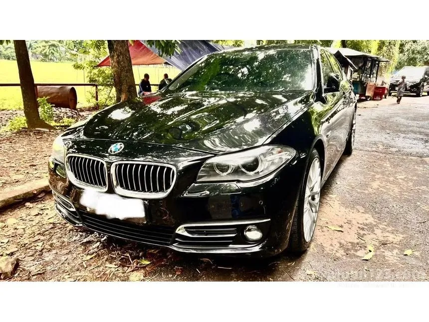 Jual Mobil BMW 528i 2015 Luxury 2.0 di Jawa Barat Automatic Sedan Hitam Rp 399.000.000