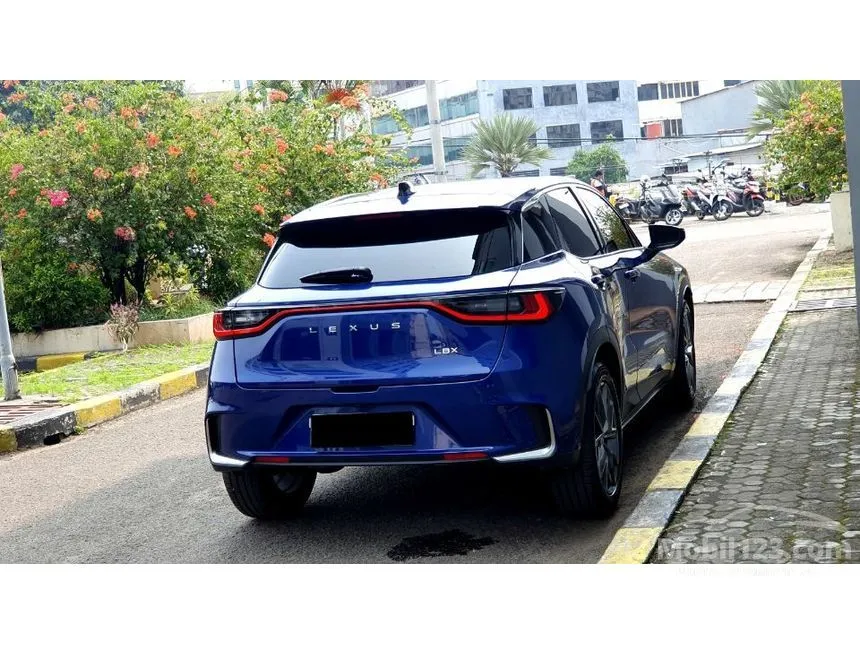 2024 Lexus LBX Luxury SUV