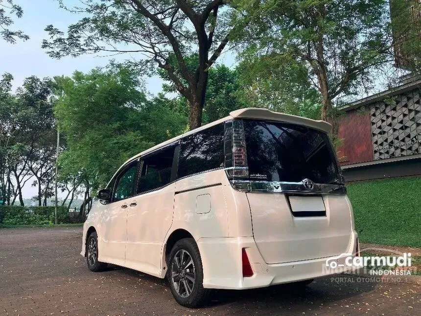 2019 Toyota Voxy Wagon