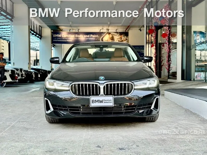 2023 BMW 530e Luxury Sedan