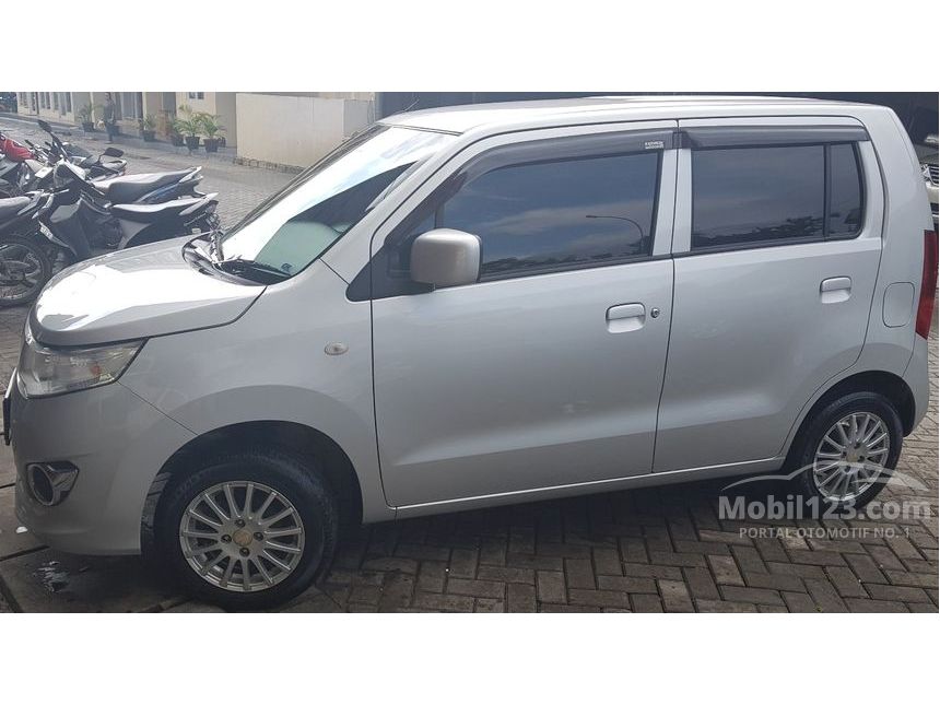 Jual Mobil Suzuki Karimun Wagon R 2015 GS Wagon R 1.0 di 