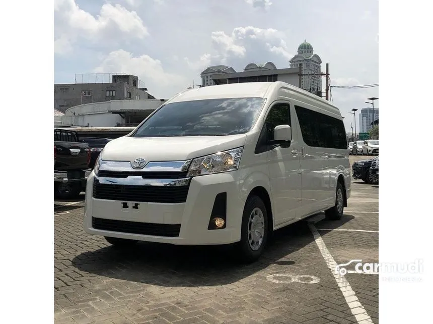 2024 Toyota Hiace Commuter Van Wagon