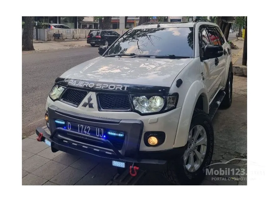 2012 Mitsubishi Pajero Sport Dakar SUV