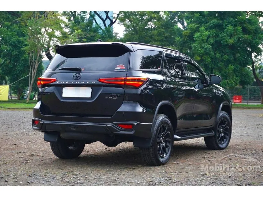 2022 Toyota Fortuner GR Sport 4X2 SUV