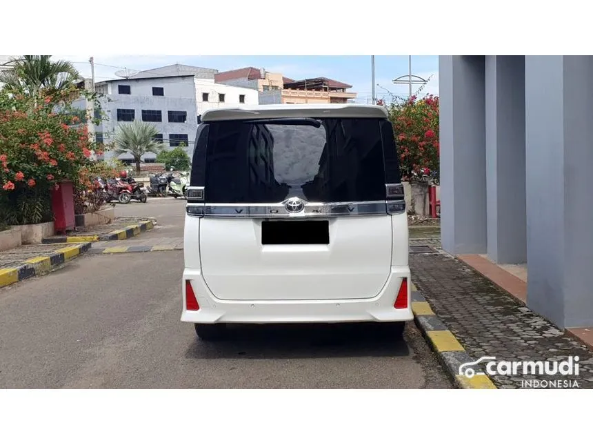 2019 Toyota Voxy MPV
