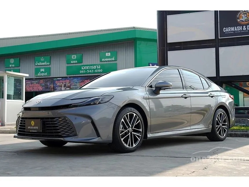 2024 Toyota CAMRY HEV Premium Luxury Sedan