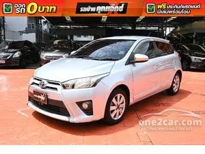 2015 Toyota YARIS 1.2 E Hatchback