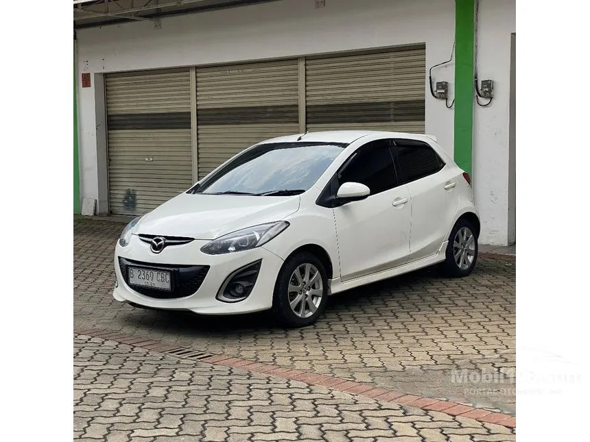 2013 Mazda 2 V Hatchback