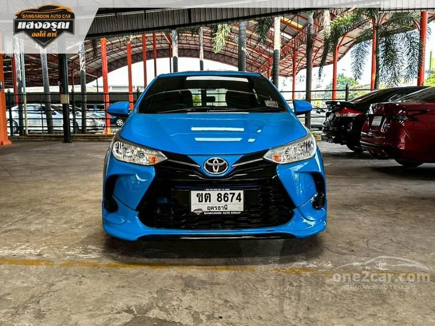 2021 Toyota YARIS Entry Hatchback