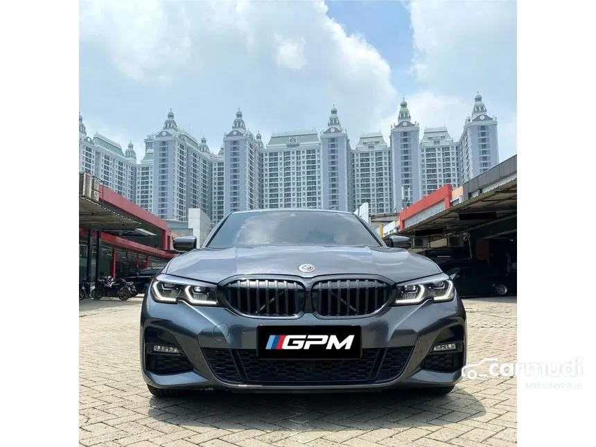Jual Mobil BMW 330i 2022 M Sport 2.0 di DKI Jakarta Automatic Sedan Abu