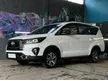 Jual Mobil Toyota Kijang Innova 2022 G 2.4 di Jawa Timur Manual MPV Putih Rp 355.000.000